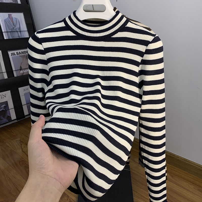 Damska bluzka plus size z golf – T-Shirts recenzja i cena